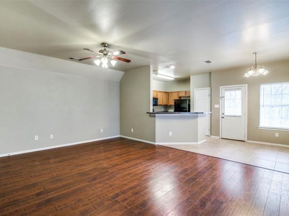 807  Fenet Street , McKinney Texas 75069