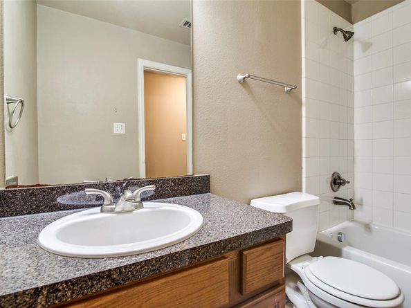 807  Fenet Street , McKinney Texas 75069