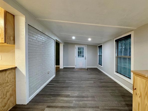 209 N Jarvis Lane , Azle Texas 76020