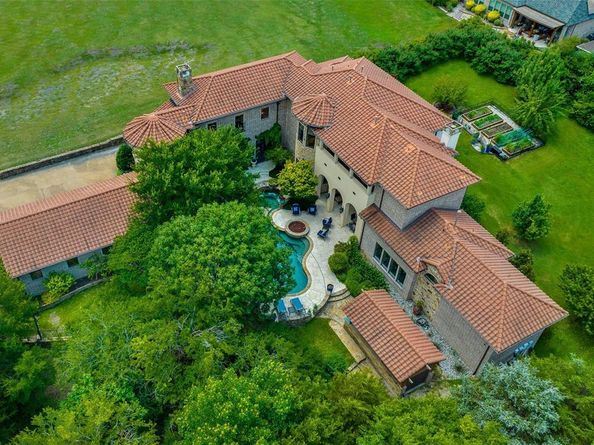 1712  Bison Meadow Lane , Heath Texas 75032