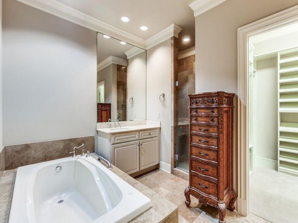 6605  Bandera Avenue  1F, Dallas Texas 75225