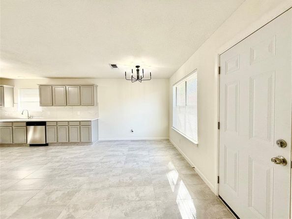 6716  Valley Branch Drive , Arlington Texas 76001