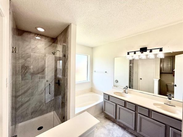 6716  Valley Branch Drive , Arlington Texas 76001