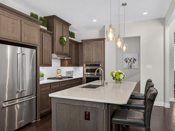 10916  Smoky Oak Trail , Flower Mound Texas 76226