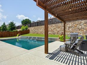 10916  Smoky Oak Trail , Flower Mound Texas 76226