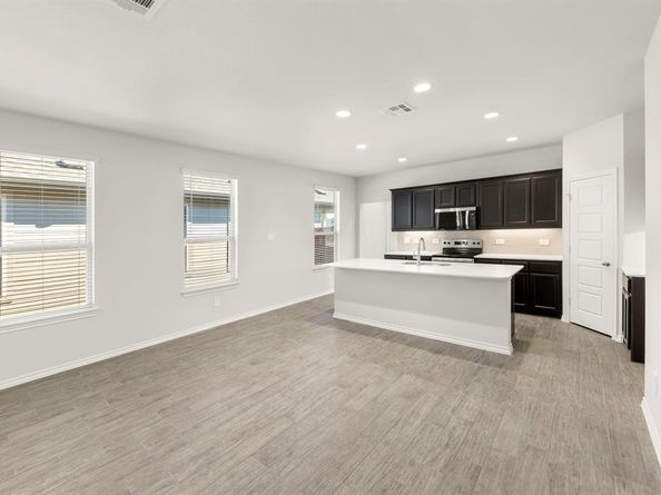 1713  Meadow Crest Drive , Aubrey Texas 76227