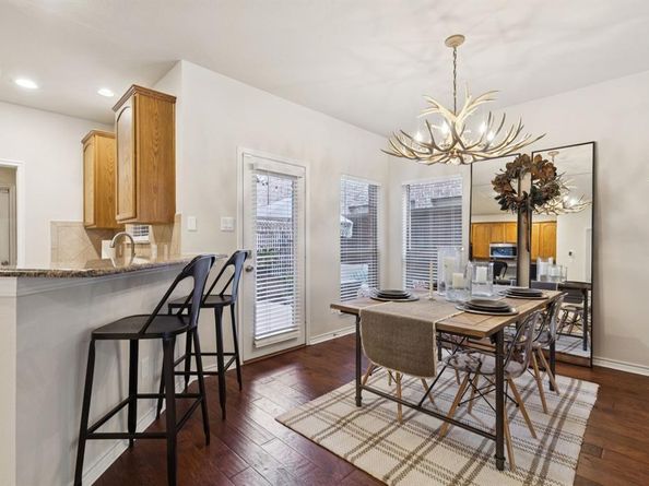 2005  Downing Street , Allen Texas 75013