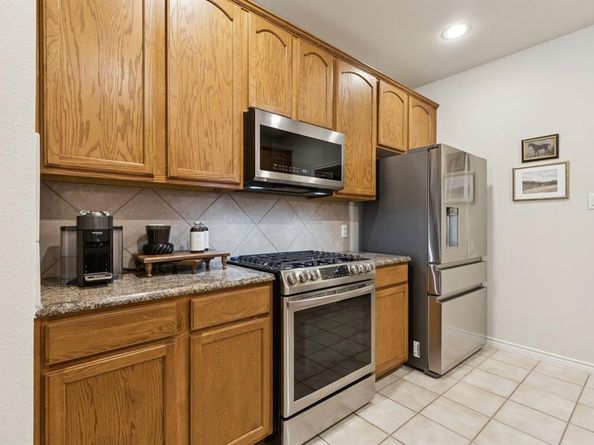 2005  Downing Street , Allen Texas 75013