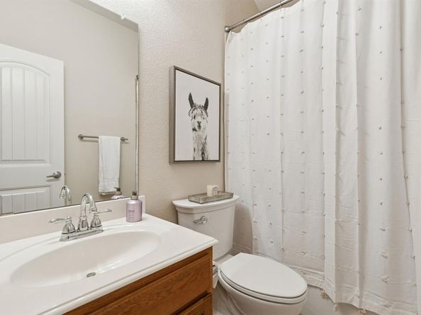 2005  Downing Street , Allen Texas 75013