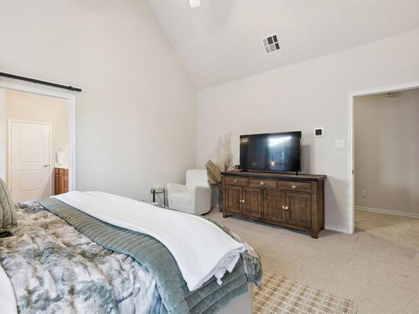 2005  Downing Street , Allen Texas 75013