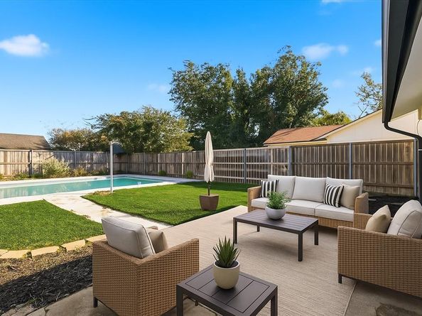 2013  Cedarwood Drive , Carrollton Texas 75007