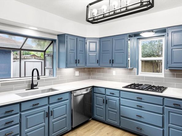 2956  Las Campanas Drive , Farmers Branch Texas 75234
