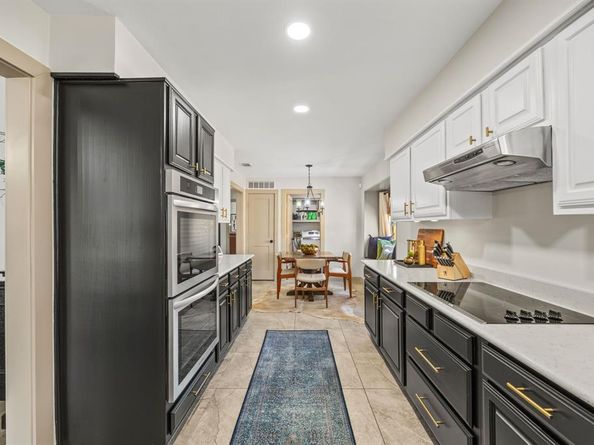 1940  Clearwater Trail , Carrollton Texas 75010