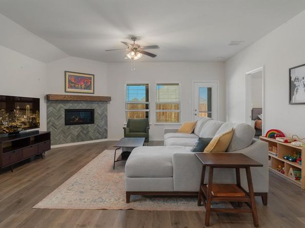 544  Spirehaven Drive , Fate Texas 75087