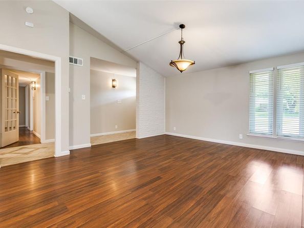 822  Fontana Avenue , Richardson Texas 75080