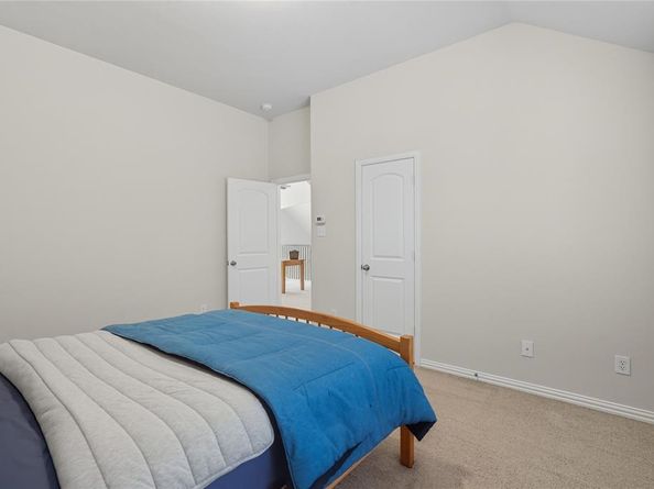 821  Kirby Drive , Argyle Texas 76226
