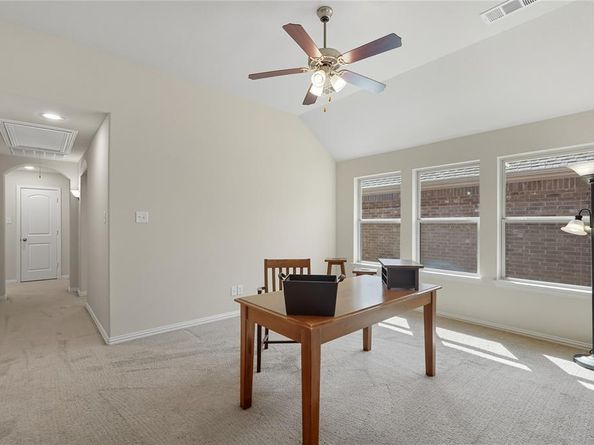 821  Kirby Drive , Argyle Texas 76226