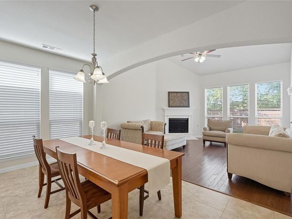 821  Kirby Drive , Argyle Texas 76226