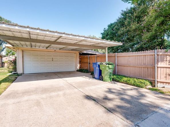714  Briar Way , Garland Texas 75043