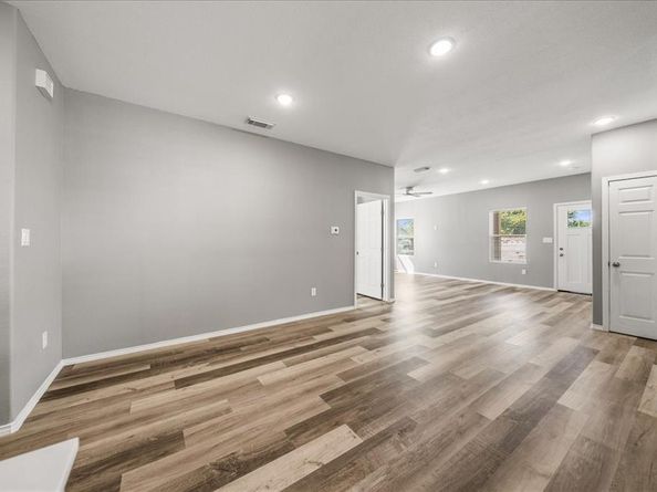 3610 N Nichols Street , Fort Worth Texas 76106