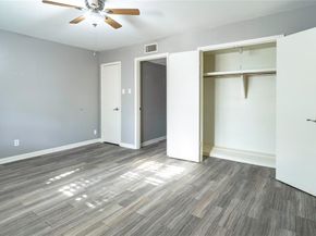 3031  Mahanna Springs Drive  D  Bldg B, Dallas Texas 75235