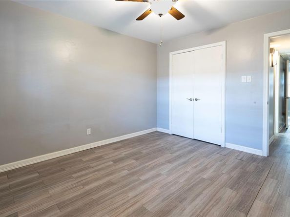 3031  Mahanna Springs Drive  D  Bldg B, Dallas Texas 75235