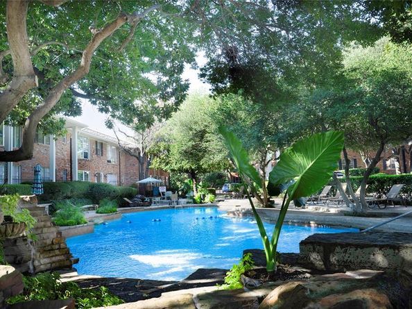 3031  Mahanna Springs Drive  D  Bldg B, Dallas Texas 75235