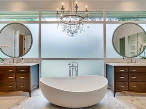 9520  Hathaway Street , Dallas Texas 75220