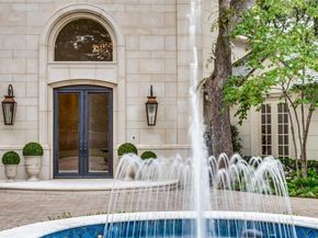 9520  Hathaway Street , Dallas Texas 75220