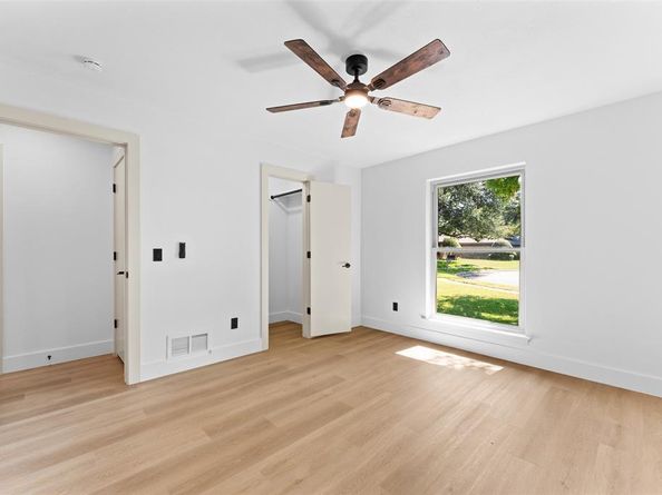 13427  Belmark Circle , Dallas Texas 75243