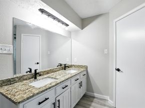 2946  Ridgewood  , Grapevine Texas 76051