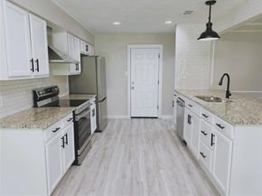 2946  Ridgewood  , Grapevine Texas 76051