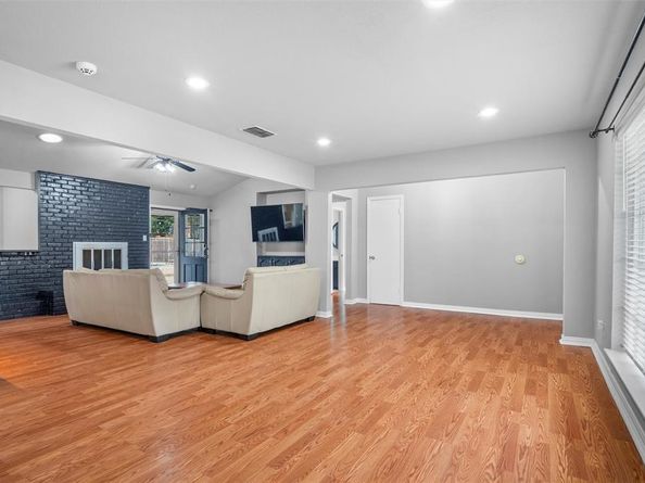 3712  Lawndale Avenue , Fort Worth Texas 76133