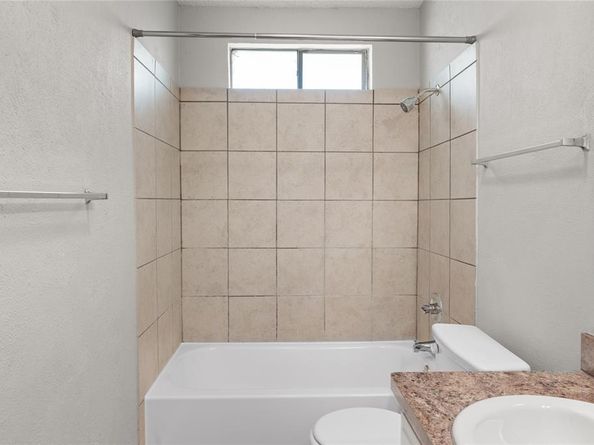 908  Highcrest Court , Arlington Texas 76017