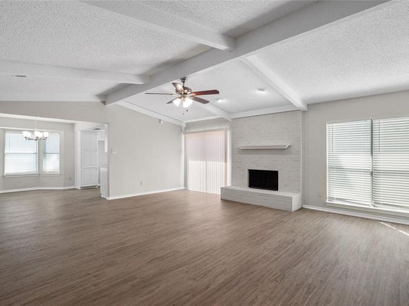 908  Highcrest Court , Arlington Texas 76017