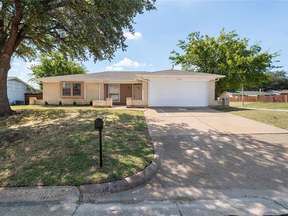 908  Highcrest Court , Arlington Texas 76017