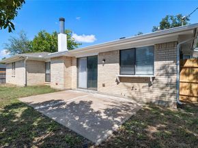 908  Highcrest Court , Arlington Texas 76017