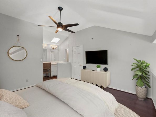 1428  McCoy Street , Dallas Texas 75204