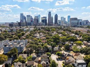 1428  McCoy Street , Dallas Texas 75204