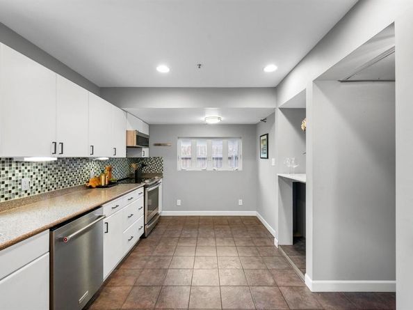 1428  McCoy Street , Dallas Texas 75204