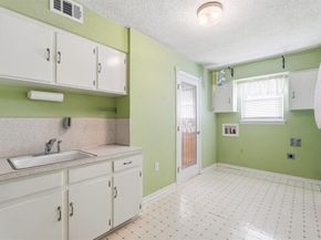 905  Daventry Drive , Garland Texas 75040