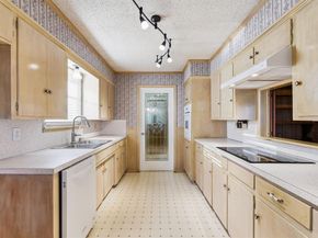 905  Daventry Drive , Garland Texas 75040