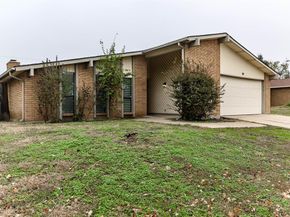 3510  Chamberland Drive , Arlington Texas 76014