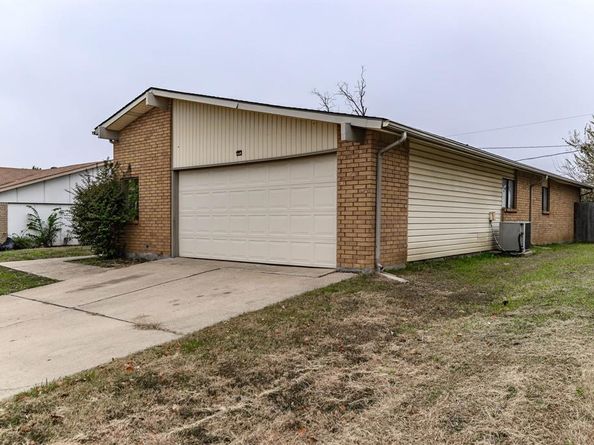 3510  Chamberland Drive , Arlington Texas 76014