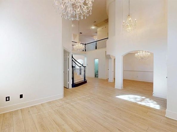 8709  Thompson Drive , Lantana Texas 76226