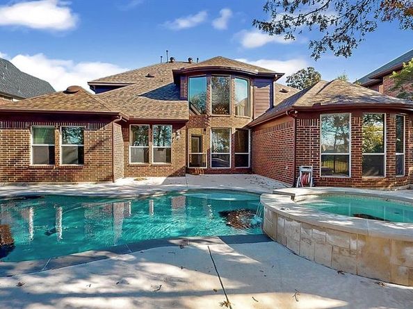 8709  Thompson Drive , Lantana Texas 76226