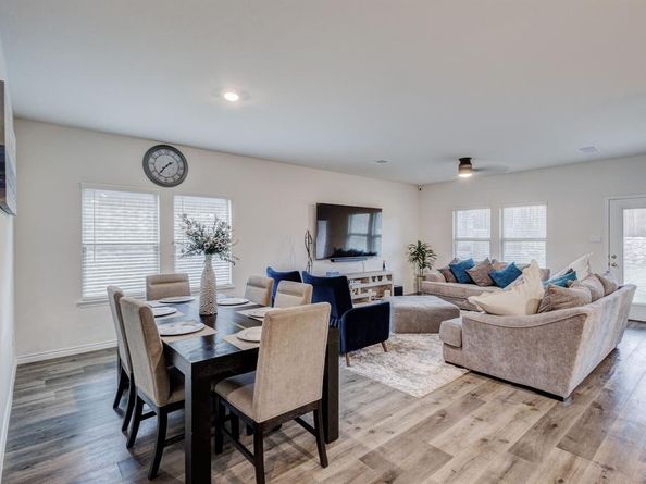 10305  Plumlee Lane , Aubrey Texas 76227