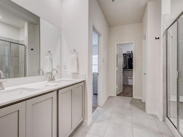 10305  Plumlee Lane , Aubrey Texas 76227