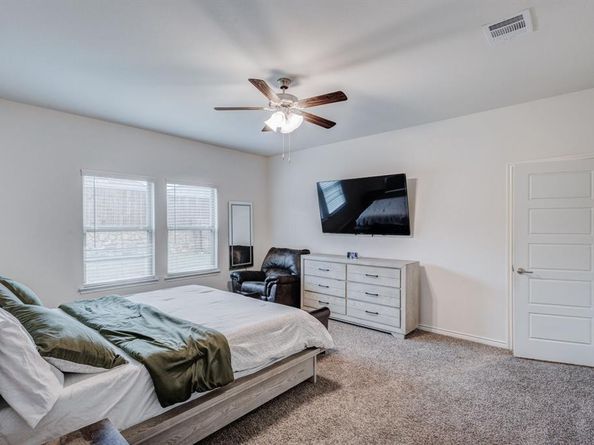 10305  Plumlee Lane , Aubrey Texas 76227