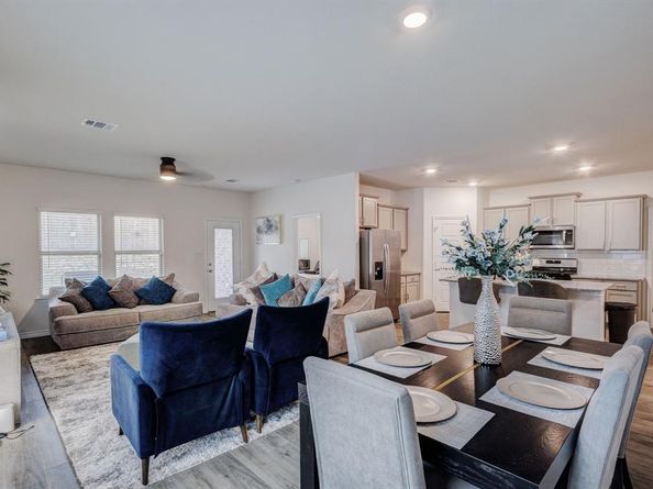 10305  Plumlee Lane , Aubrey Texas 76227